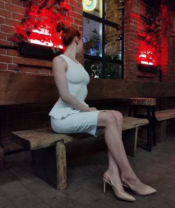Эва, 21